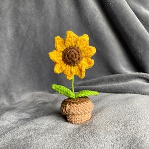 Hand Crocheted Sunflower 4.5in